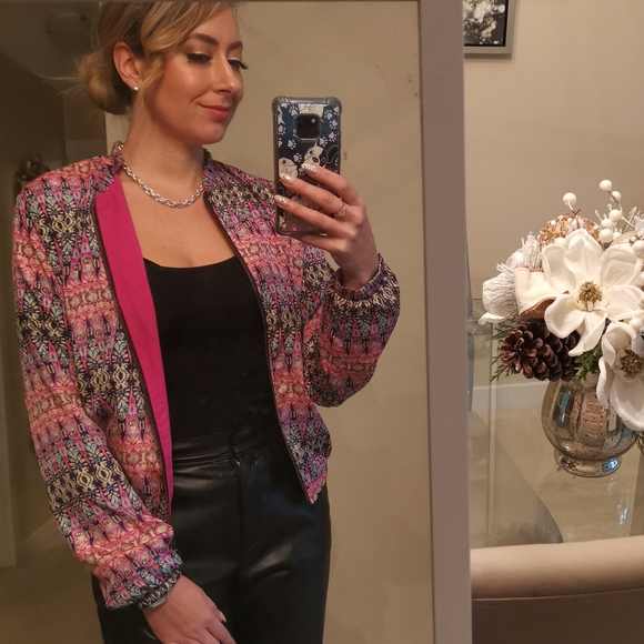 Pink bomber jacket - Picture 7 of 13